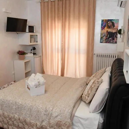 Casa Donna Di Cuori Homestay *